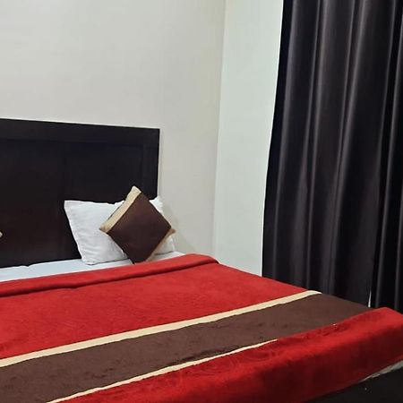 Hotel The Bird Dehradun Extérieur photo
