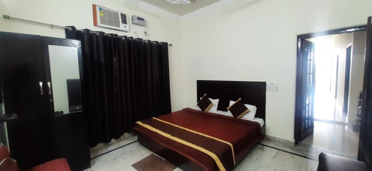 Hotel The Bird Dehradun Extérieur photo