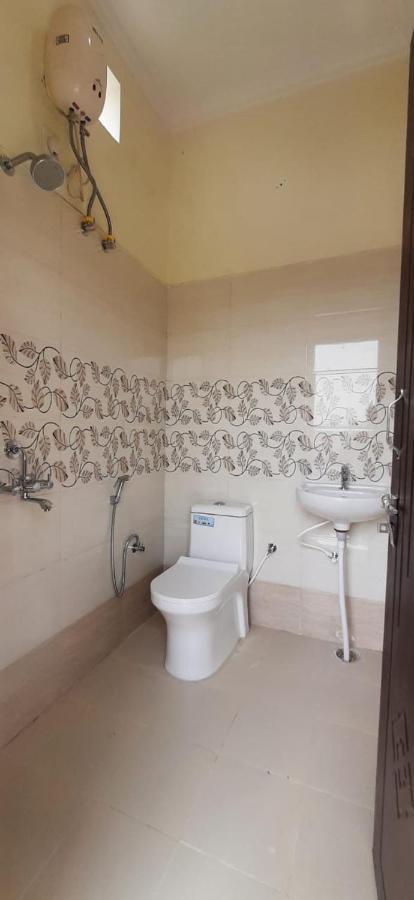 Hotel The Bird Dehradun Extérieur photo